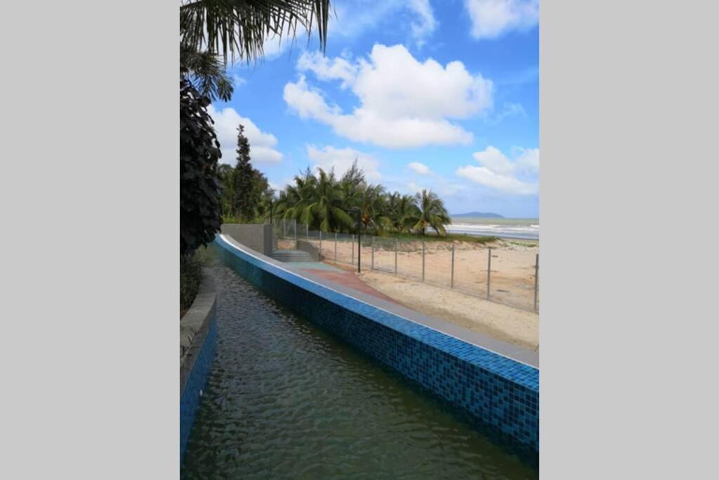 Timurbay Studio Apartment Facing Beautiful Beach كوانتان المظهر الخارجي الصورة